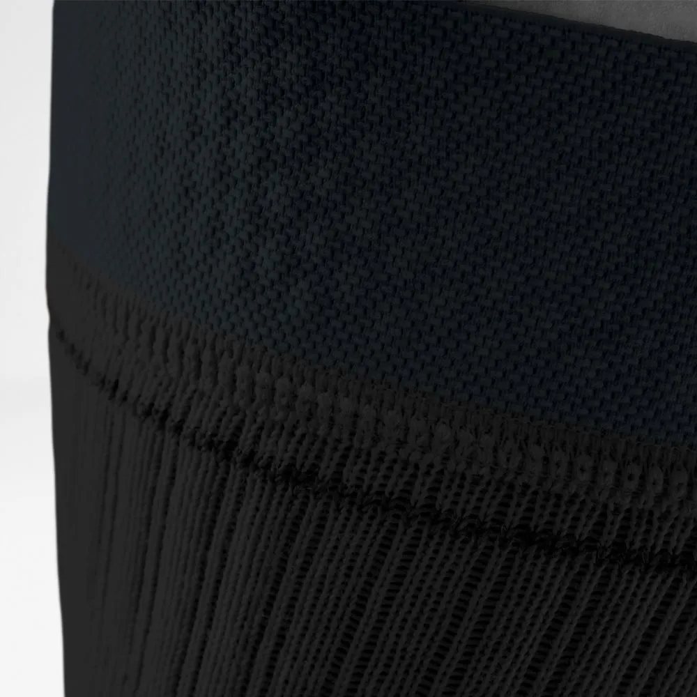outdoor-compression-knee-support-m-f-black-detail-II_1500x1500.webp