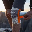 wandern-hiking-outdoor-men-knee-support-strap-detail.webp