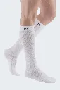 man-with-white-compression-stockings-m-4992.webp